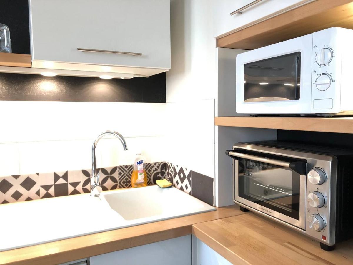 Le Noir Bois Et Blanc - Studio - Wifi - Centre Ville - Entree Autonome كْيَمبيه المظهر الخارجي الصورة